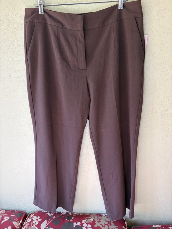 dressbarn Pants - NWT dressbarn 2 Way Stretch Brown Straight Leg Pants